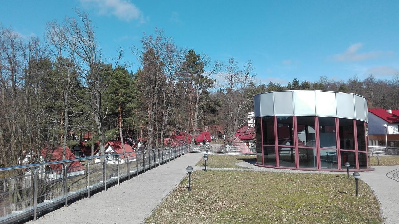 Osrodek Szkoleniowo - Wypoczynkowy Guzianka Hotel Ruciane-Nida Bagian luar foto